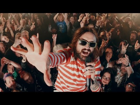 Massive Wagons - In It Together (Official Video)