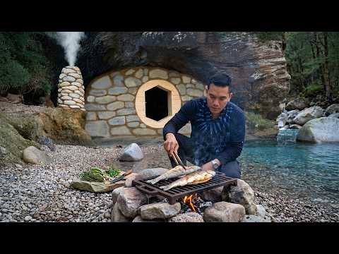 3 Days Solo Bushcraft Survival | Building a Warm Cave and Cooking Fresh Fish in the Forest