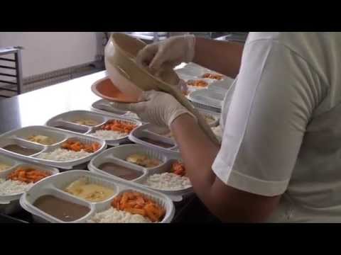 download lagu mp3 mp4 Comida De Hospital, download lagu Comida De Hospital gratis, unduh video klip Comida De Hospital