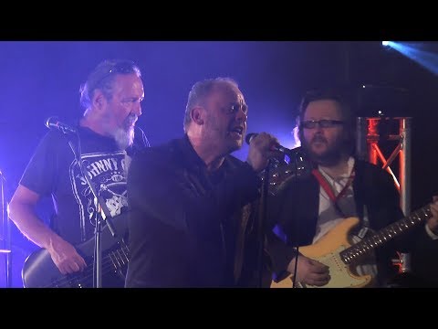 Kalle Kaaja & Antti Tammilehdon Yhtye - Tunnen