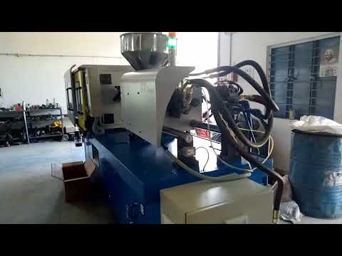 St-40s plastic injection moulding machine, capacity: 100 gms