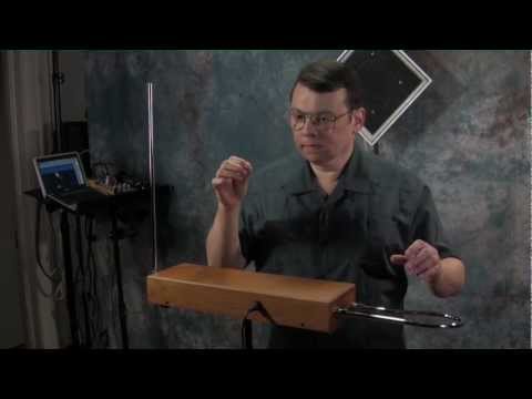 Демонстрация терменвокса Moog Etherwave Standard