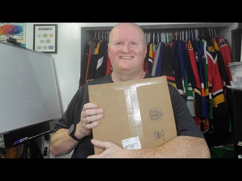 Awesome jersey unboxing of a pretty sweet looking jersey