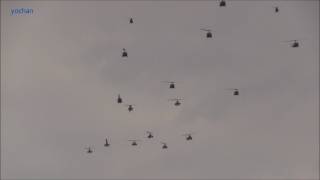 preview picture of video 'The Helicopter Formation Flying ヘリコプター編隊飛行 東京・立川市'
