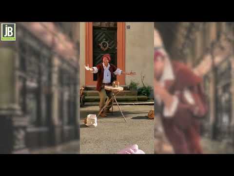 Video van Middeleeuwse straatgoochelaar John Anders | Goochelshows.nl
