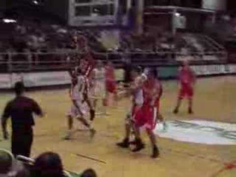 28 13-10-07 Gent-BCO - Green met de score + bonusvrijworp.mp