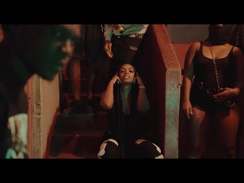 StarrrDoll - Ease N Squeeze