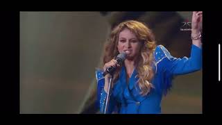 Paulina Rubio-  Ya no me engañas -  Pequeños Gigantes