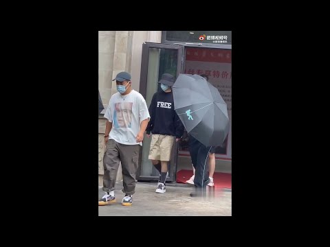 Today 06/16/21 Zhan ge go to work at 9.08. Have a good day ge ge