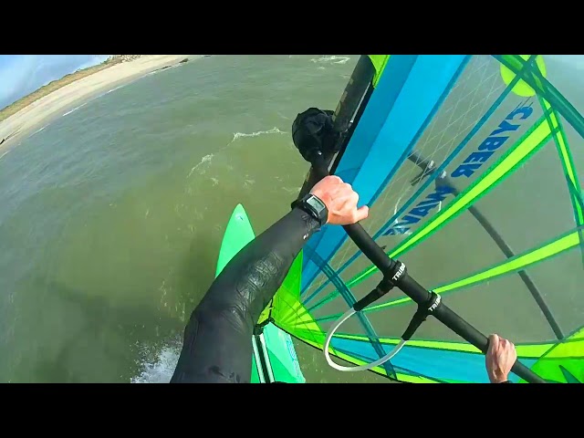Fanatic – BEE – 264 – 85 litres – 264X64 Cm- Planche à voile dans Sports nautiques à Thetford Mines