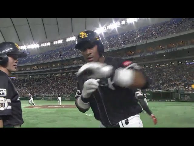 【1回表】最前列へスタンドイン!! ホークス・グラシアル 先制3ラン!! 2018/8/22 F-H