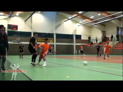 Babimojska Liga Halowa: 12.12.2010r. Tęcza Tuchorza - Jest Moc Zbąszynek