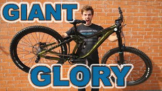 HO TROVATO UNA BICI DA DOWNHILL NEL BOSCO!! GIANT GLORY DREAM BUILD