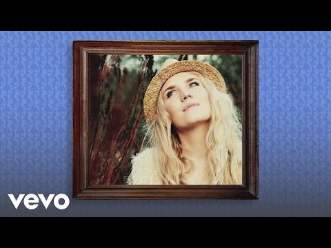 Jannike - Hug Me (Official Music Video)