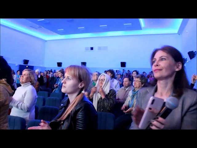 Хору "Камские зори" - 5 лет. Заключительные аккорды юбилейного концерта. Зал стоя приветствовал артистов. 17.05.2019 г. Видеосюжет Людмилы Никифоровой
