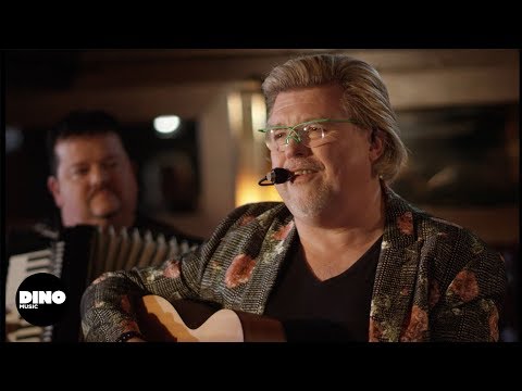 René Karst - Laat ze maar zien (Officiële video)