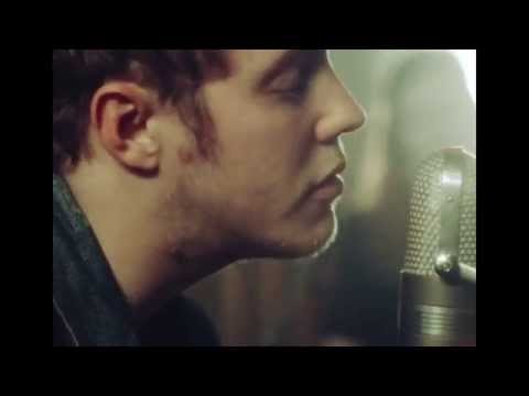 Anderson East - Devil in Me (Live From Fame Studios)