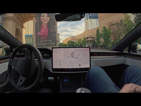 Riding with David Moss in Las Vegas on Tesla Self-Driving 14.2.2.2