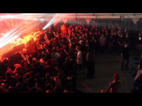 Suicide Silence: bludgeoned to death 02/17/15