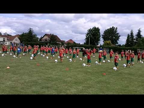 Campschrei beim INTERSPORT kicker Fußballcamp in Merschwitz