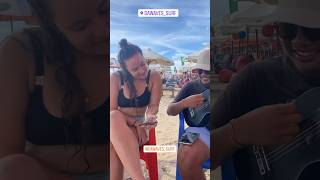 Download lagu Tamu bule senang nyanyi di pantai #bali #bule #anakpantai mp3