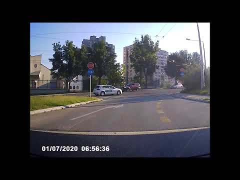 Arogantni vozači "primitivna vožnja" znak stop