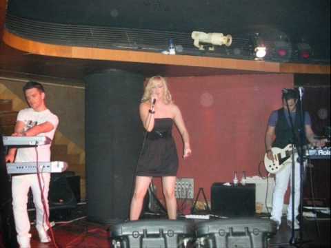 Tecnovik & Fiona, Que camino he de escoger