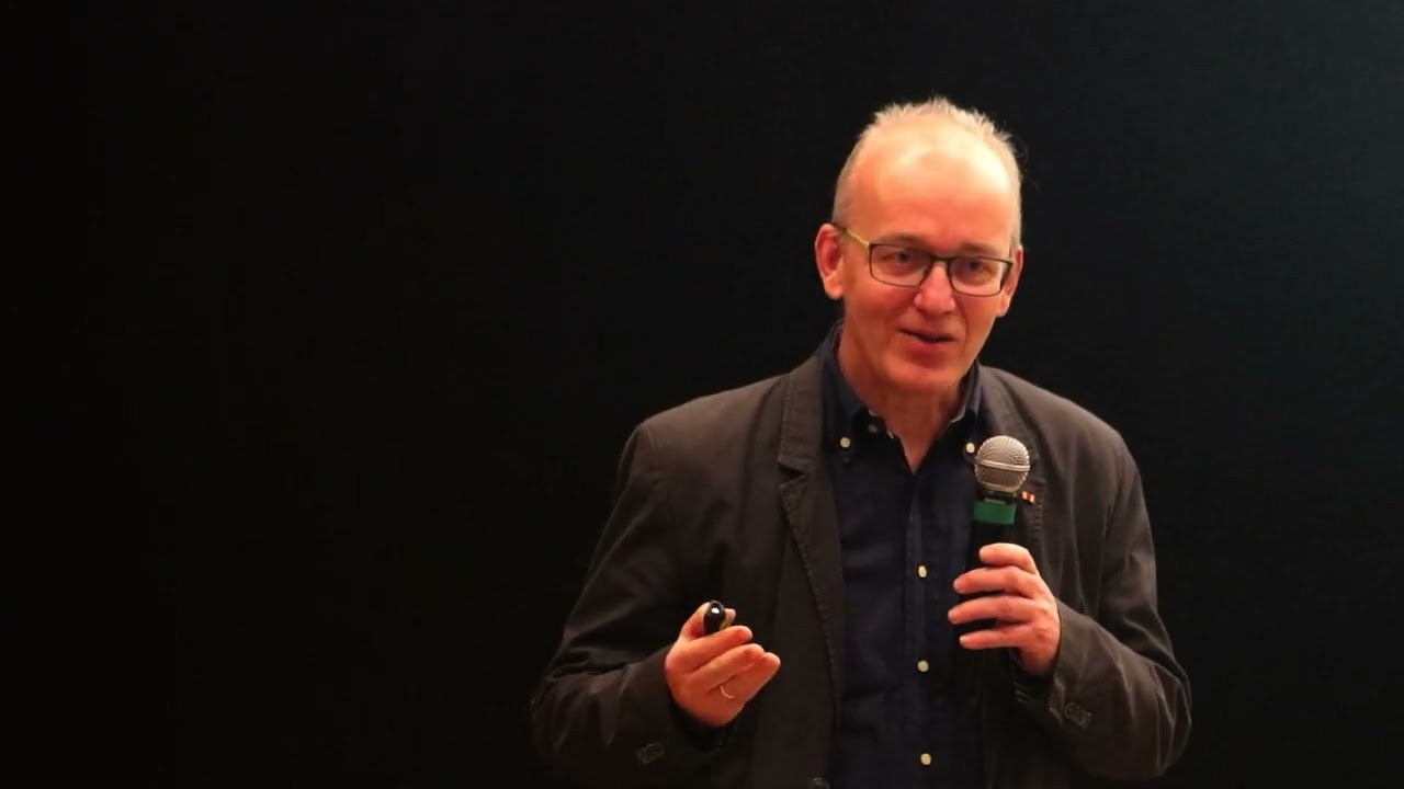 Az elszámoltatás lehetőségei: néhány történelmi kísérlet