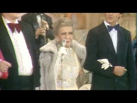 Ioana Radu - Ciobanaş cu trei sute de oi