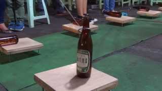 preview picture of video 'TAIWAN Stand! Beer bottle ビール瓶立てゲーム'