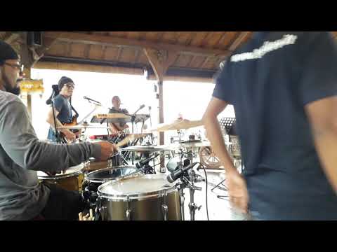 Micah Johnston hittin' with ITO KURDHI & FRIENDS  - "Jam Tune"