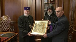 Արցախաբնակ բարերար Գարի Սաֆարյանին շնորհվեց «Սուրբ Գրիգոր Լուսավորիչ» պատվո բարձրագույն շքանշան
