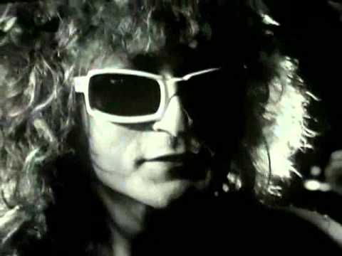 A écouter en préparant Black Manhattan avec de l'Amaro