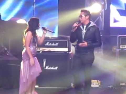 Sedang Apa Dan Dimana - Sean Idol 2012 ft. Sammy Simorangkir at David Cook Live In Jakarta