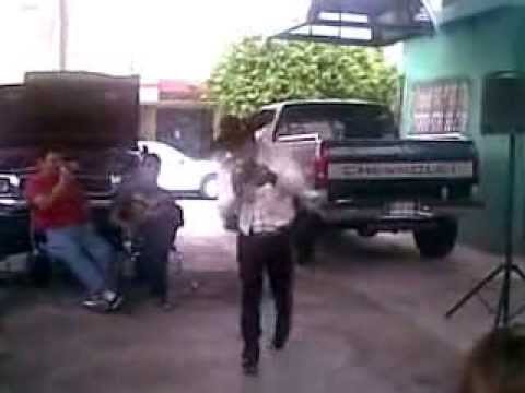 VICENTE FERNANDEZ EL SHOW Y LA NOVIA PIANISTA