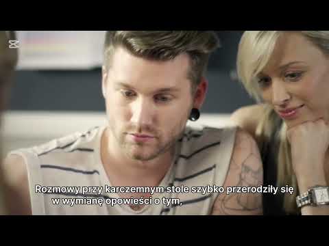 Trzej Wędrowcy i Miasto Pod Wieczorną Mgłą