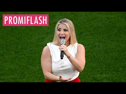 Beatrice Egli singt Schweizer Hymne bei Frauen-EM-Auftakt