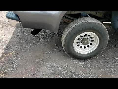 2002 Ford V10 Flowmaster 40 dual exhaust.