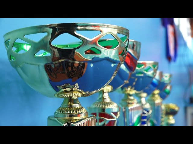 Хук справа!