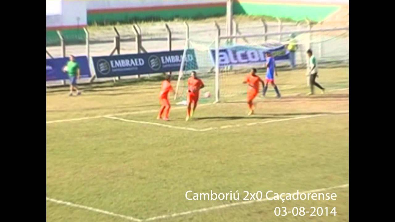 Cadu - Atacante - Gols pelo Camboriú FC 2014