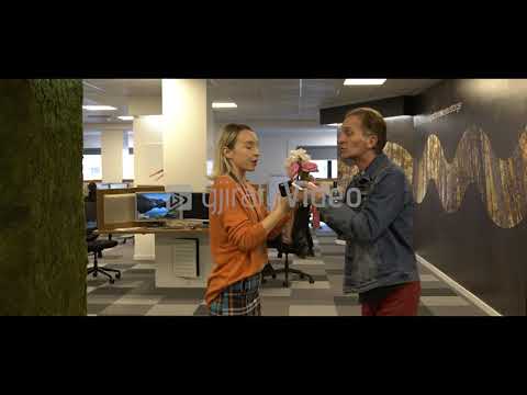 "Ja s'muj mi ndrru numrat se m'thirr Nafia" 🤣 - SchengenVisa: E40