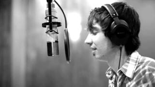 Mo Pitney - Clean Up On Aisle Five (In The Studio)