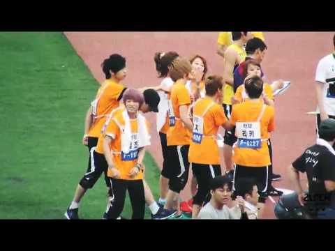 [FANCAM] 120710 Teen Top celebrate Niel's win at MBC Idol Sports
