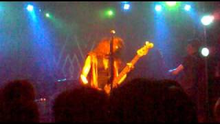 22 Below - Melissa Auf der Maur live @NewAge  (12-12-2010)