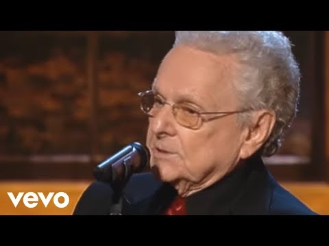 Bill & Gloria Gaither - Rank Strangers to Me [Live] ft. Ralph Stanley & The Clinch Mountain Boys