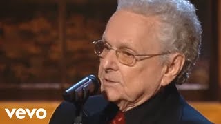 Ralph Stanley &amp; The Clinch Mountain Boys - Rank Strangers to Me [Live]