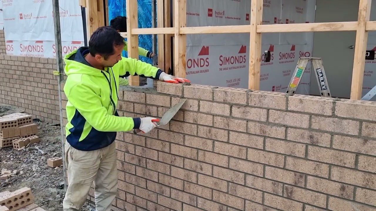 How many bricks can a bricklayer lay in a day? Life Set Go