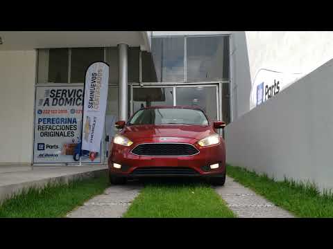 Peregrina Loreto Seminuevos - Ford Focus HB SE Color Rojo Rubi 2016 Mt