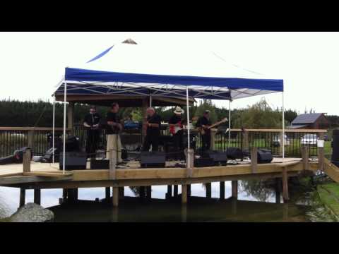 FLAXWOOD FESTIVAL HEADLINER APRIL 2011