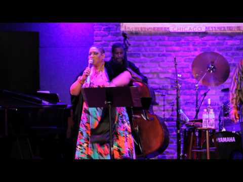 Chicago Blues Singer Lynne Jordan performs Nina Simone 
